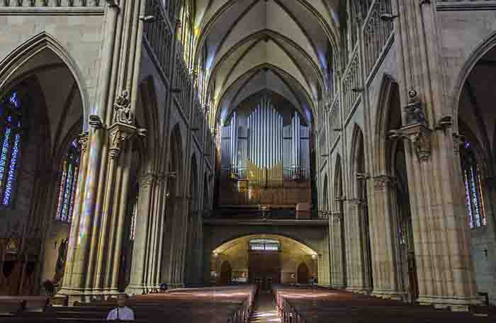 Guipúzcoa - San Sebastián 019 - catedral del Buen Pastor.jpg